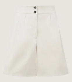 Double Pleat Shorts In Ivory