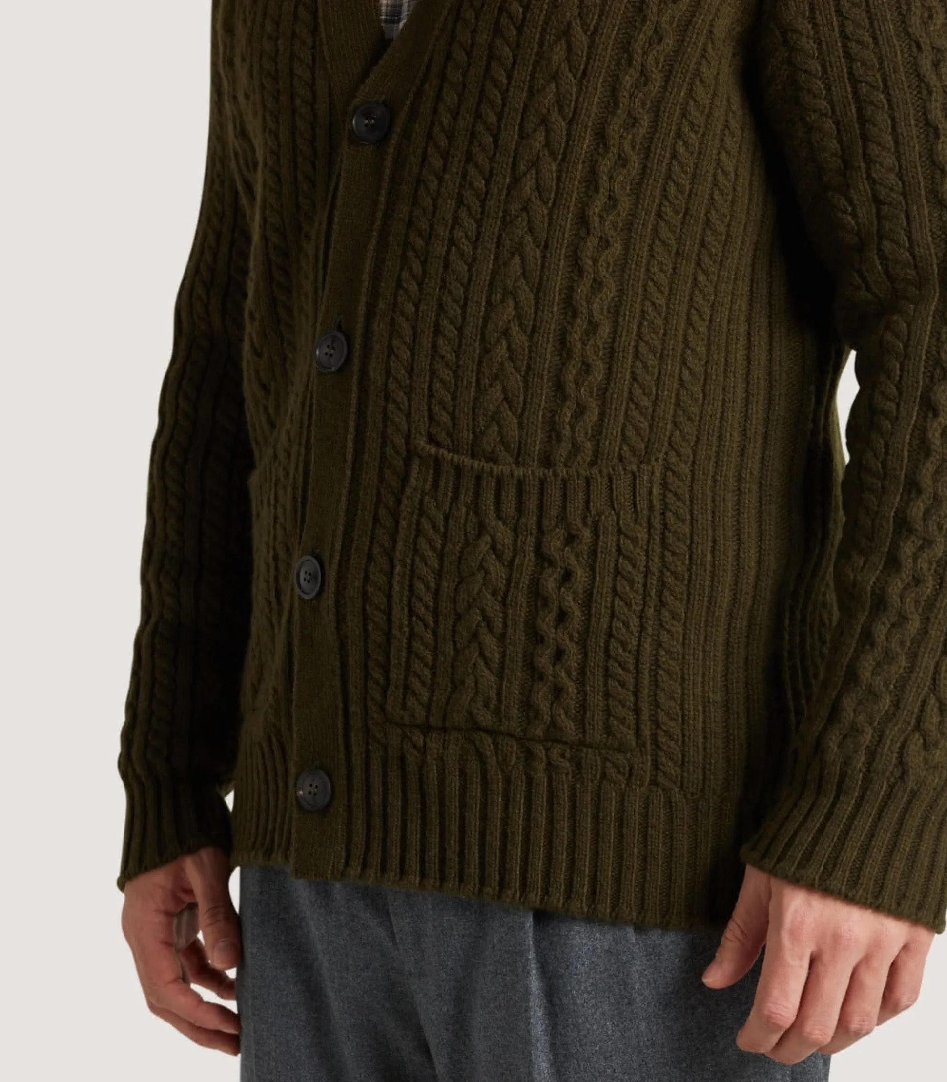 Men's Cashmere Cable And Rib V Neck Cardigan In Military