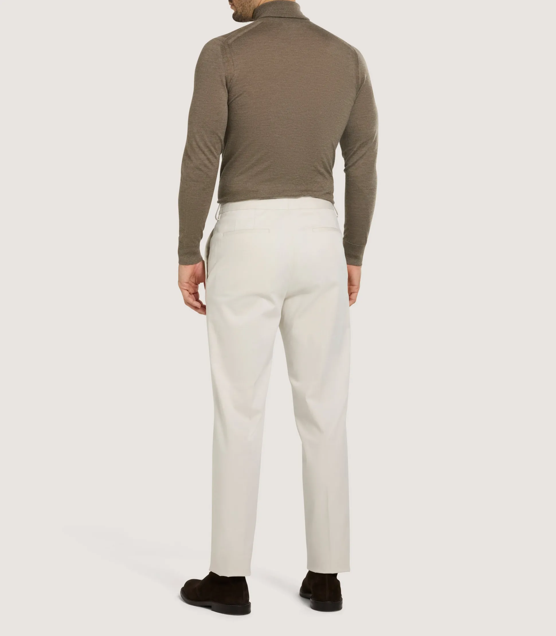 Men's Extra Fine Worsted Cashmere Seamless Turtleneck In Taupe
