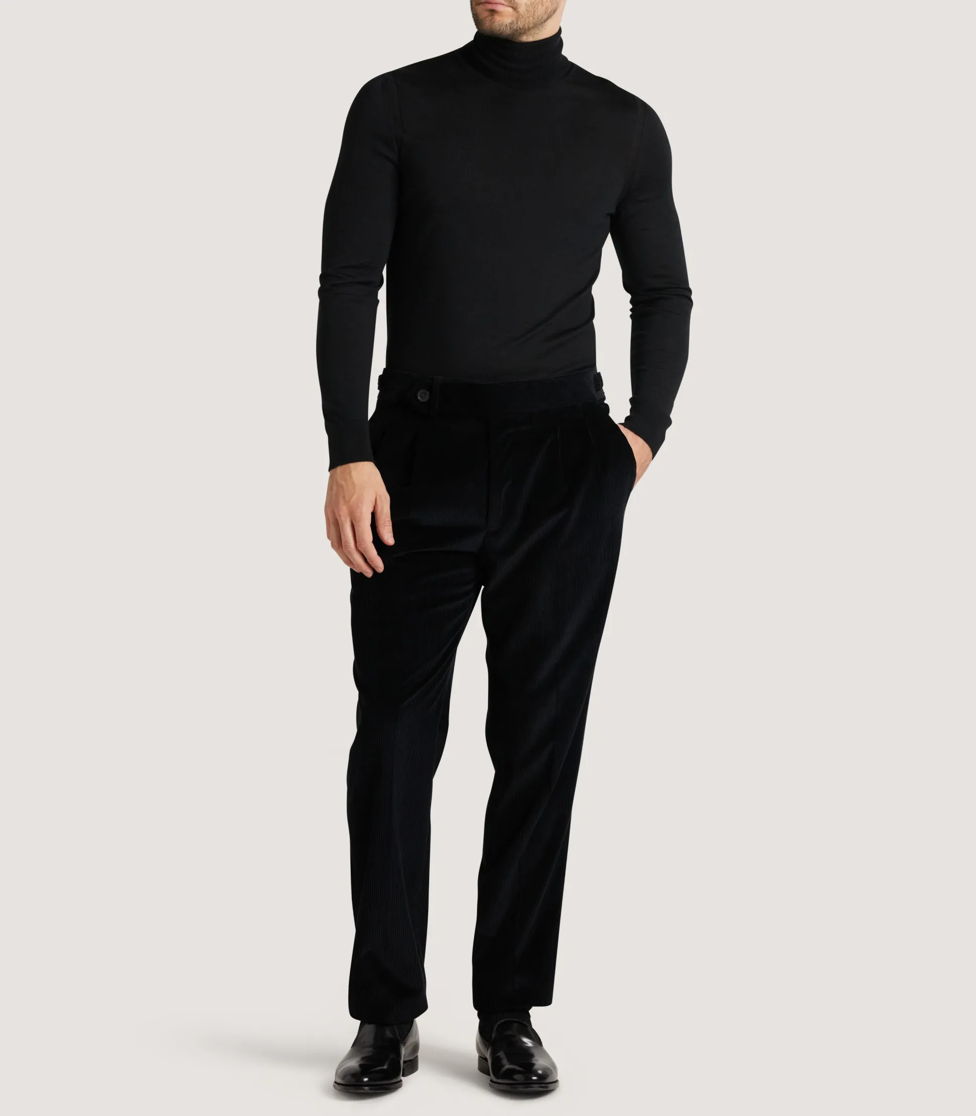 Men's Side Buckle Trouser In Black
