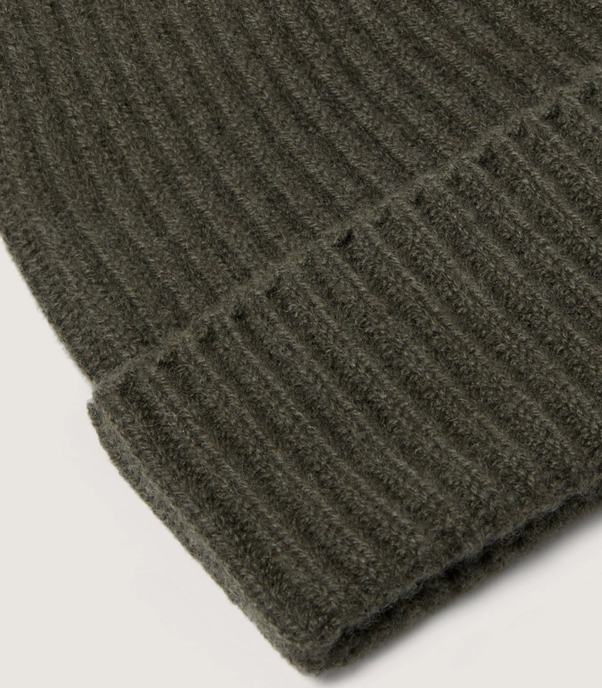 Unisex Ribbed Cashmere Beanie in Loden
