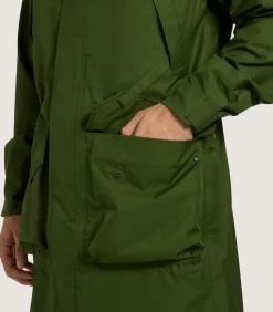 Unisex Technical Vatersay Sporting Cape In Rifle Green